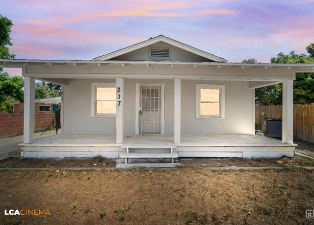 Property at 217 Decatur St, Bakersfield, CA 93308, 2 beds, 1 bath