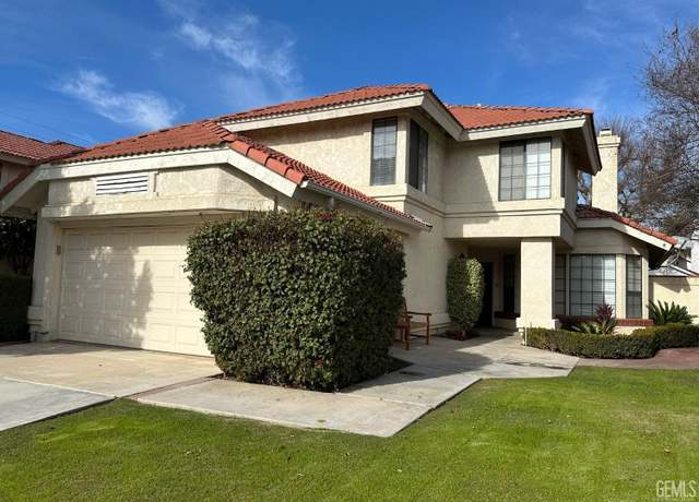 Property at 8212 Birmingham St, Bakersfield, CA 93311, 4 beds, 2.5 baths
