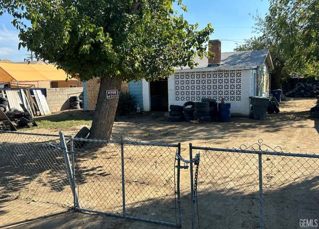 Property at 1013 Ming Ave, Bakersfield, CA 93307, 3 beds, 1 bath