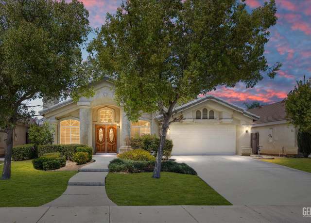 Property at 10016 Cobblestone Ave, Bakersfield, CA 93311, 5 beds, 3 baths