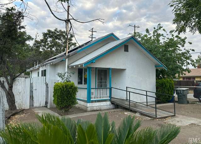 Property at 127 Lincoln Ave, Bakersfield, CA 93308, 2 beds, 1 bath