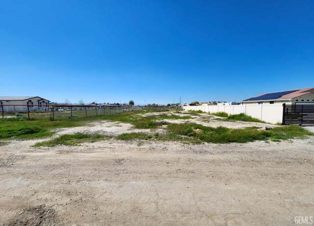 Property at 4939 Noble St, Bakersfield, CA 93314
