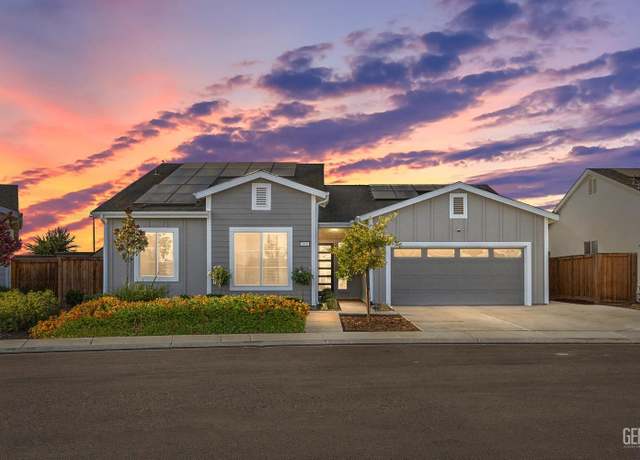 Property at 9406 Parkwood Manor Dr, Shafter, CA 93263, 4 beds, 2 baths