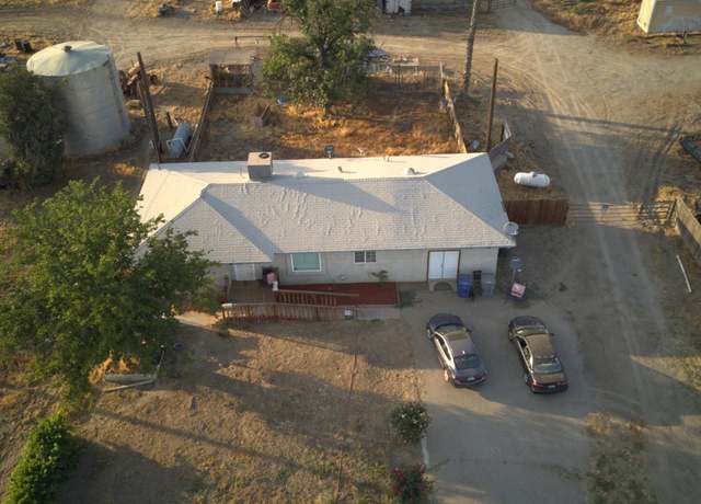 Property at 7926 Bear Mountain Blvd, Bakersfield, CA 93313, 3 beds, 1 bath