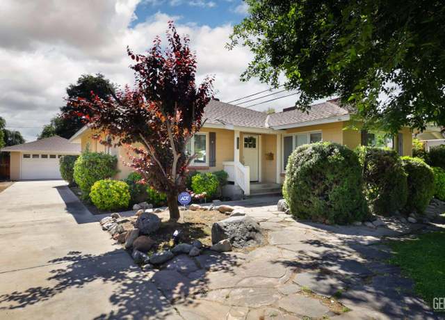 Property at 2424 C St, Bakersfield, CA 93301, 3 beds, 2 baths