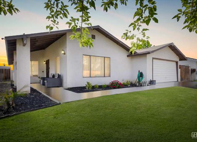 Property at 3849 Moss St, Bakersfield, CA 93312, 3 beds, 1.75 baths