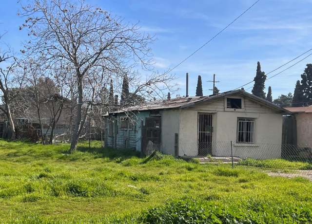 Property at 809 Sansome St, Bakersfield, CA 93307, 2 beds, 1 bath