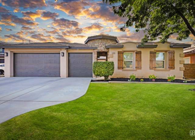 Property at 5604 Segovia Way, Bakersfield, CA 93306, 5 beds, 3 baths