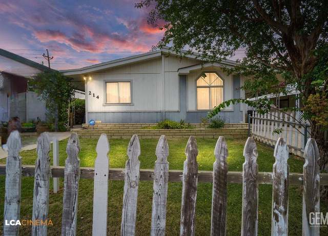 Property at 214 Par Ln, Bakersfield, CA 93308, 3 beds, 2 baths