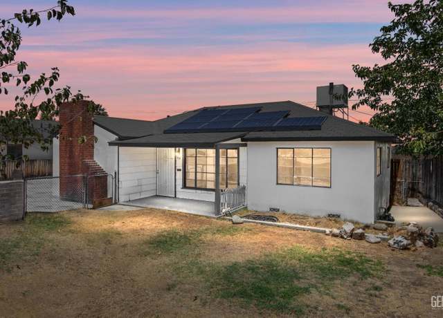 Property at 704 B St, Taft, CA 93268, 3 beds, 1.75 baths