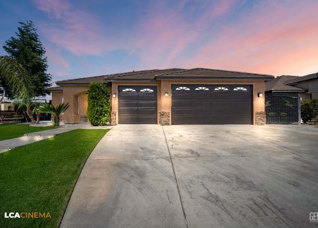 Property at 917 Newcastle Ct, Shafter, CA 93263, 4 beds, 2 baths