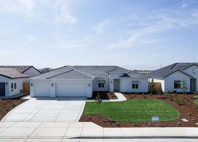 Property at 16615 Chloe Ct, Bakersfield, CA 93314, 4 beds, 2.5 baths