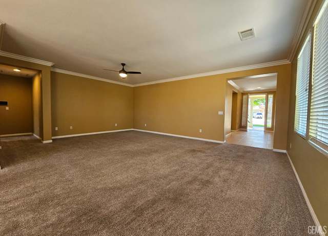 Property at 6107 Saint John Pl, Bakersfield, CA 93306, 2 beds, 2 baths