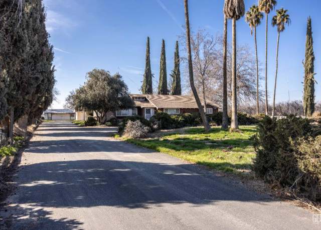 Property at 15313 Gosford Rd, Bakersfield, CA 93313, 3 beds, 2 baths