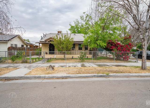 Property at 604 Eye St, Bakersfield, CA 93304, 3 beds, 1 bath