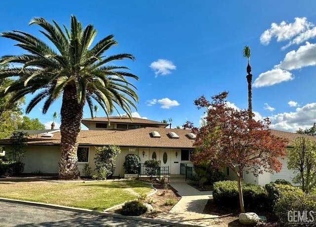 Property at 2937 Summit Cir, Bakersfield, CA 93306, 3 beds, 3.75 baths