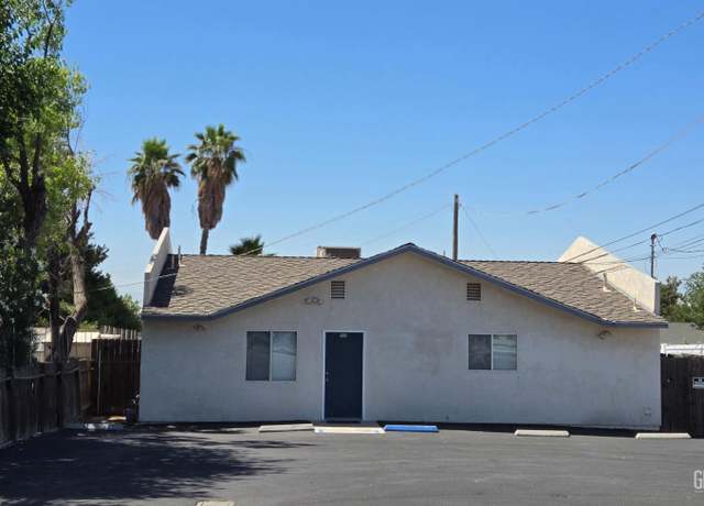 Property at 7815 Niles St, Bakersfield, CA 93306, 1 bath