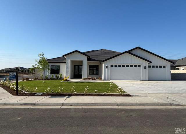 Property at 16725 Pinecrest Ct, Bakersfield, CA 93314, 4 beds, 2.5 baths