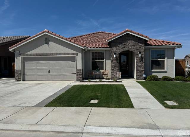 Property at 9218 Cape Forest Ln, Shafter, CA 93263, 4 beds, 2 baths