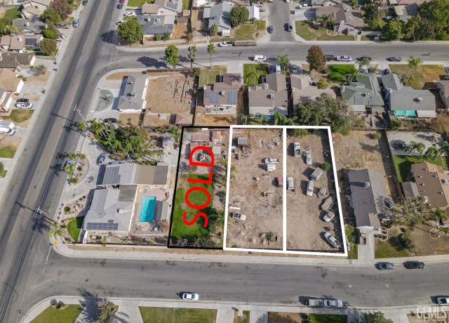 Property at 5712 Osborne St, Bakersfield, CA 93307