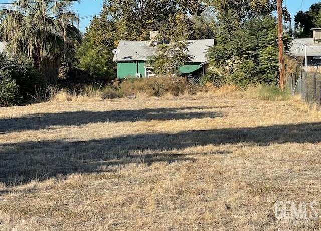 Property at 4428 W Belle Ter, Bakersfield, CA 93309