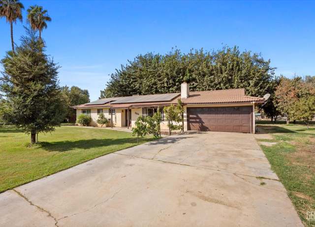 Property at 7504 Whirlaway St, Bakersfield, CA 93307, 3 beds, 2 baths