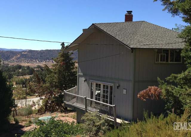 Property at 24551 Pueblo Ct, Tehachapi, CA 93561, 3 beds, 2.75 baths