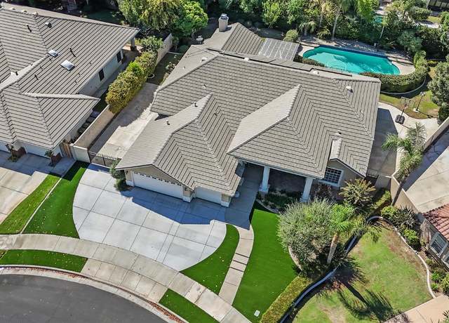 Property at 10605 Redbridge Way, Bakersfield, CA 93311, 3 beds, 2.75 baths