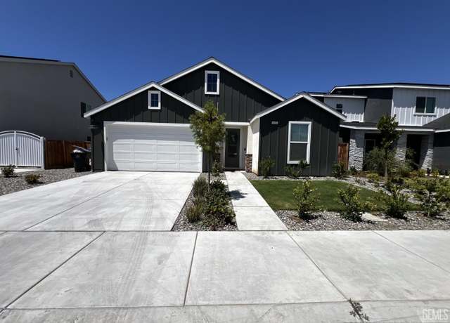 Property at 9404 Woodland Creek Dr, Shafter, CA 93263, 4 beds, 3 baths