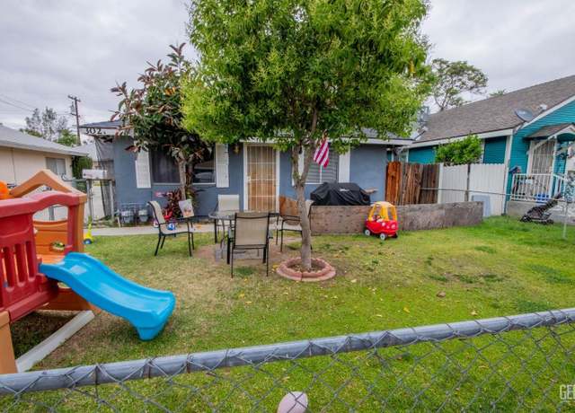 Property at 302 Washington Ave, Bakersfield, CA 93308