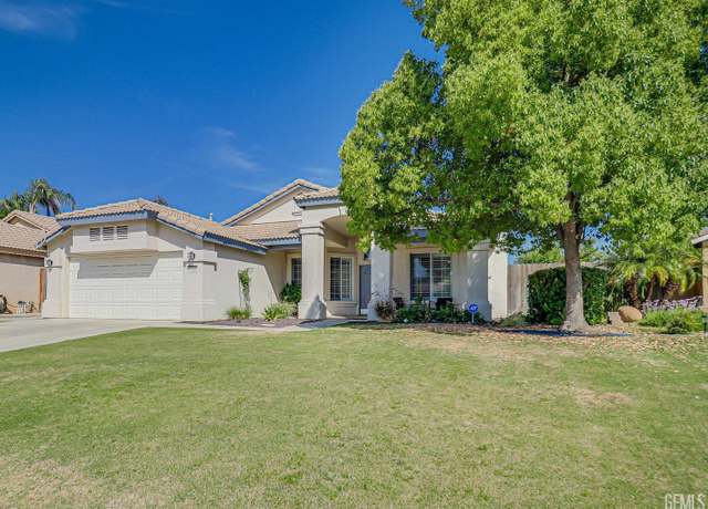 Property at 10207 Bay Colony Dr, Bakersfield, CA 93312, 3 beds, 2 baths