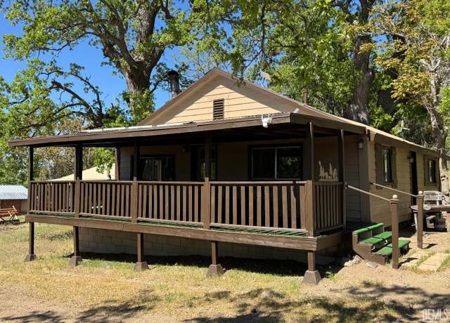 Property at 1 Jasper Ave, Rosamond, CA 93561, 2 beds, 1 bath