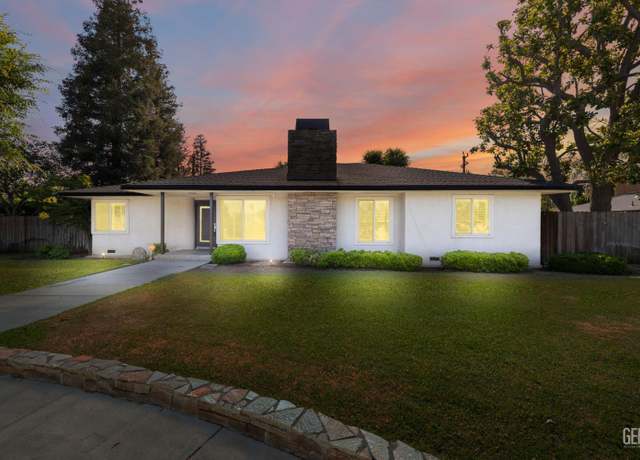 Property at 2330 Myrtle St, Bakersfield, CA 93301, 3 beds, 2.5 baths