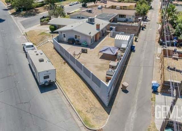 Property at 3116 Saint Marys St, Bakersfield, CA 93305, 3 beds, 2 baths