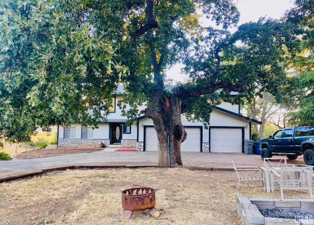 Property at 24175 Martingale Way, Tehachapi, CA 93561, 3 beds, 3 baths