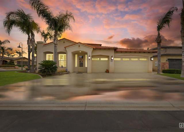 Property at 9301 Via Parma, Bakersfield, CA 93312, 4 beds, 2.5 baths