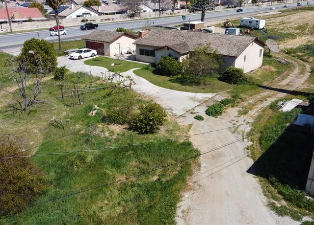 Property at 4136 Jewetta Ave, Bakersfield, CA 93312, 3 beds, 2 baths