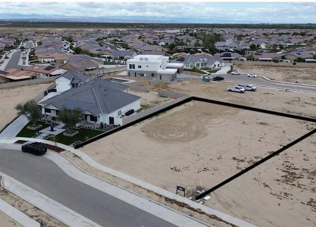 Property at 14008 Ladbrook Way, Bakersfield, CA 93311