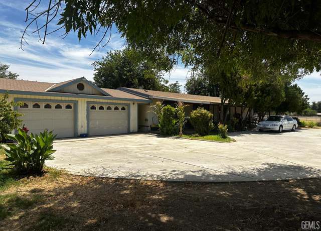 Property at 2400 Mary Ellen St, Bakersfield, CA 93307, 3 beds, 2 baths