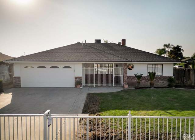 Property at 2247 Rounds St, Delano, CA 93215, 3 beds, 2 baths