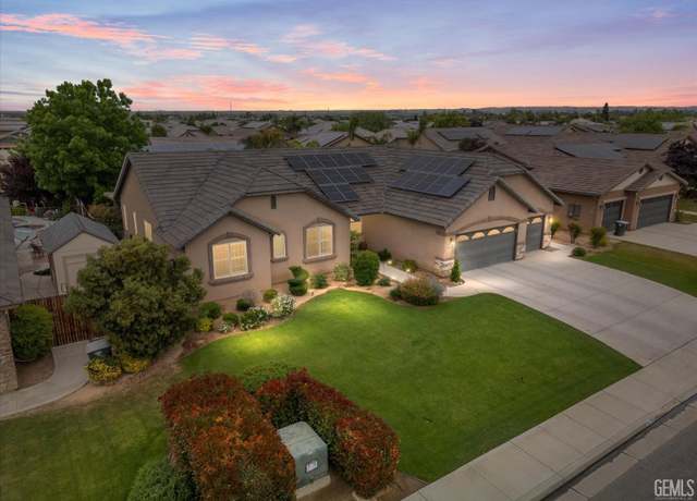 Property at 10700 Valle De Erro Ln, Bakersfield, CA 93314, 4 beds, 2 baths
