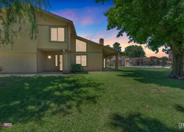 Property at 1000 Olive DR Dr #4, Bakersfield, CA 93308, 3 beds, 2 baths