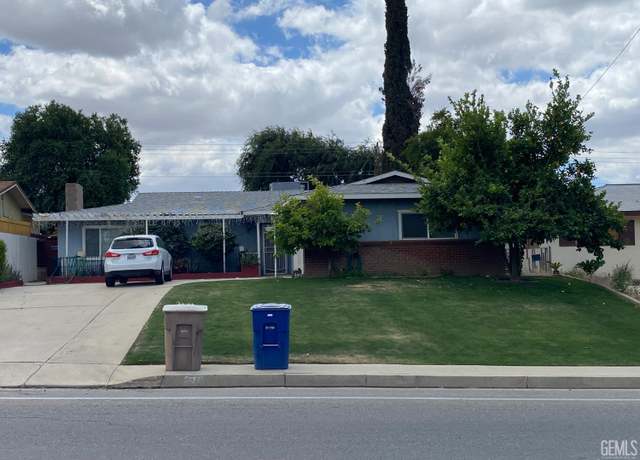 Property at 2101 University Ave, Bakersfield, CA 93305, 3 beds, 2 baths