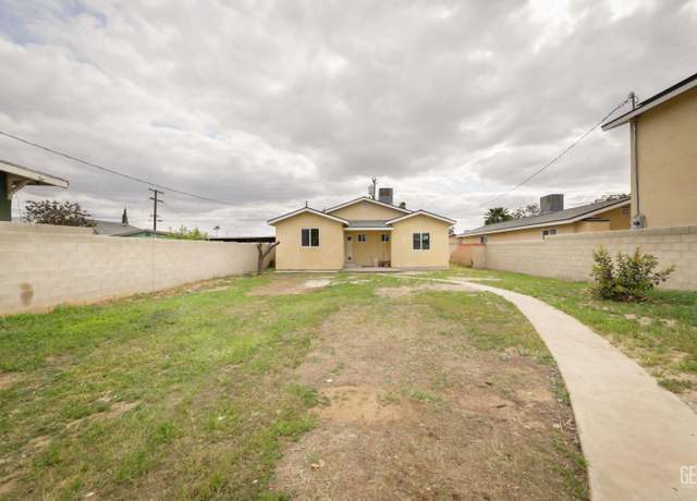 Property at 1421 Oregon St, Bakersfield, CA 93305, 3 beds, 2 baths