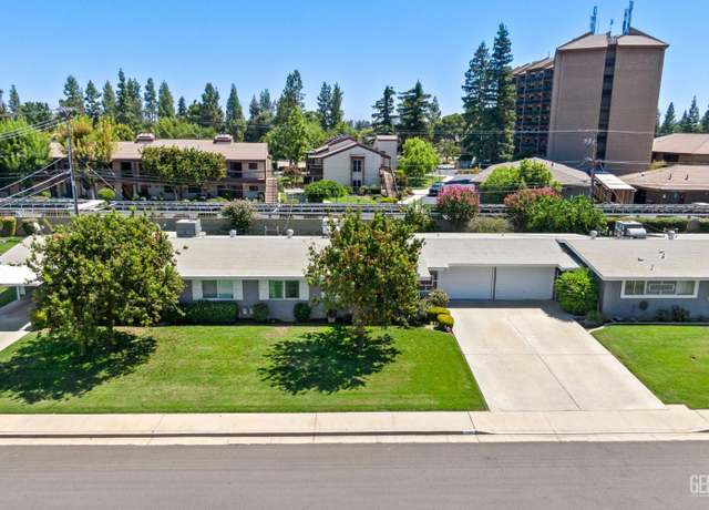 Property at 1304 Yorba Linda St, Bakersfield, CA 93309, 2 beds, 1.75 baths