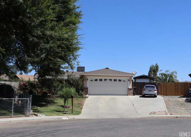 Property at 104 Star Ct, Bakersfield, CA 93308, 3 beds, 2 baths