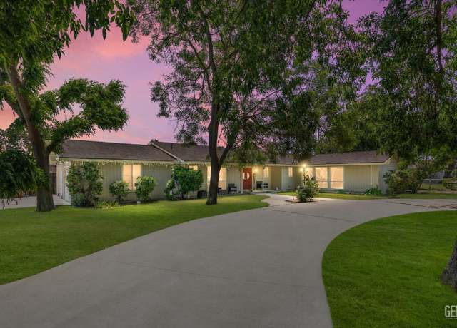 Property at 836 Nord Ave, Bakersfield, CA 93314, 4 beds, 3 baths