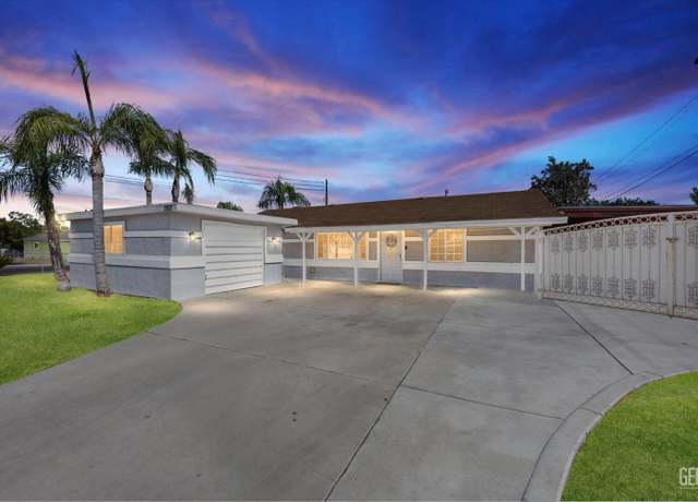 Property at 2812 Echo Ave, Bakersfield, CA 93304, 3 beds, 2 baths