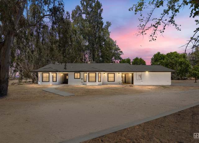 Property at 7544 Clifford Ct, Bakersfield, CA 93313, 4 beds, 2 baths