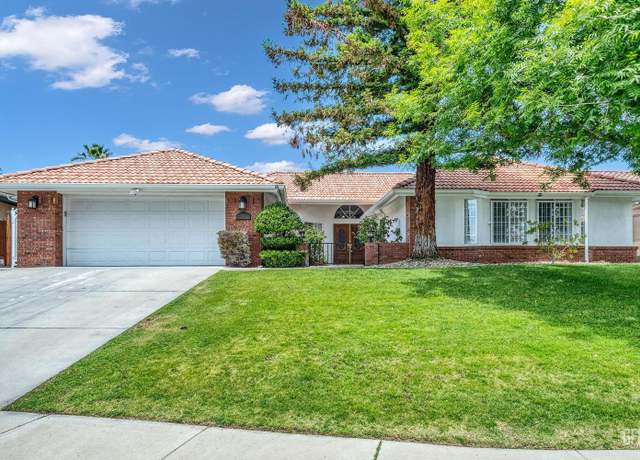 Property at 4804 Zinfandel Ln, Bakersfield, CA 93306, 3 beds, 2 baths